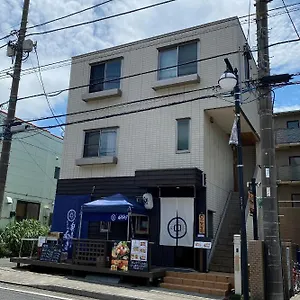  Bed & Breakfast Yuigahama